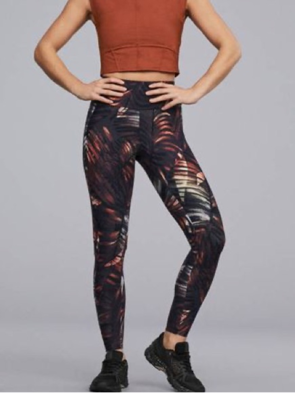 Oysho High-Waisted Palm Print Leggings- Black/Copper - Size Small